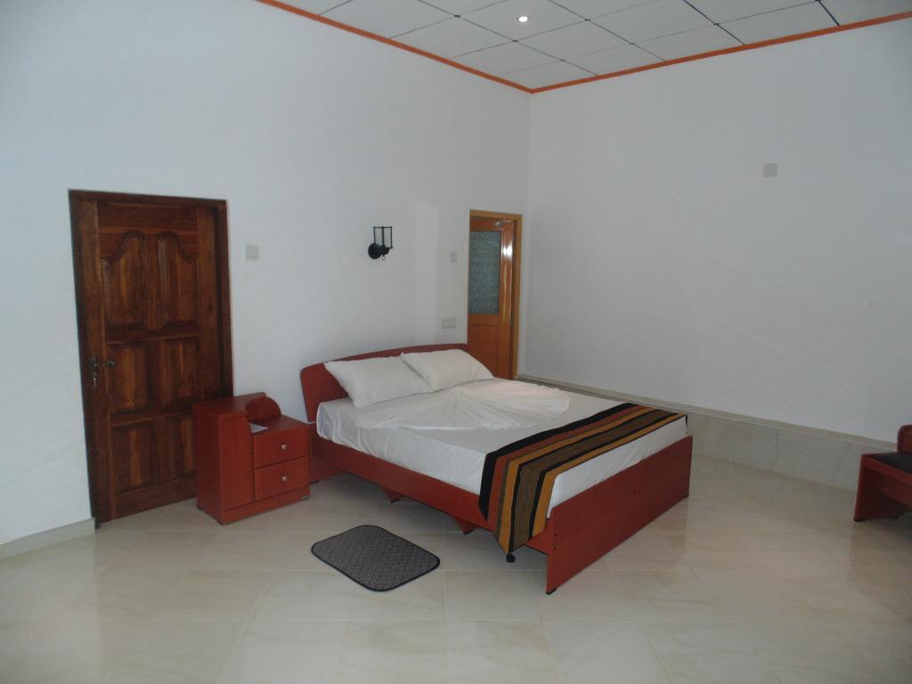 White Eagle Hotel Sigirija Pokój zdjęcie